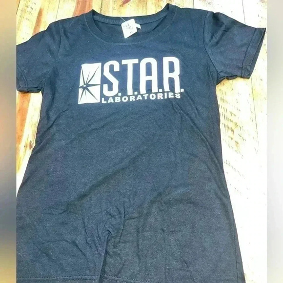 STAR LABORATORIES GRAFFIC TEE DC extended Advanced research laboratory - Picture 2 of 3